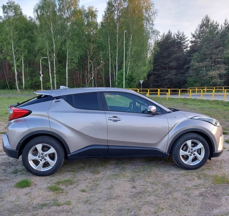Toyota C-HR cena 88900 przebieg: 65600, rok produkcji 2018 z Łobez małe 121